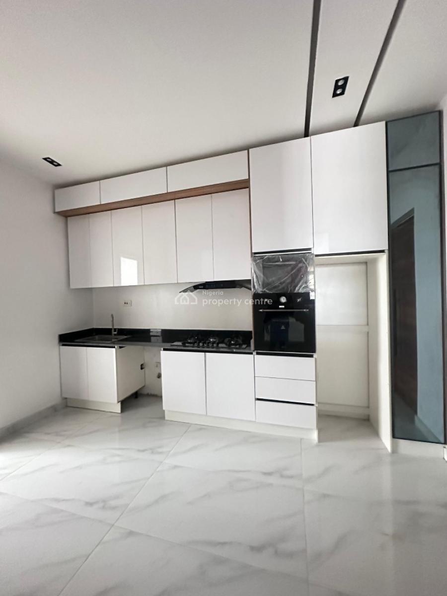 Neatly Finished 1bedroom Apartment with Pool ,gym&elevator I, Lekki Phase One ,lekki ,lagos ,nigeria, Lekki Phase 1, Lekki, Lagos, Mini Flat (room and Parlour) for Sale
