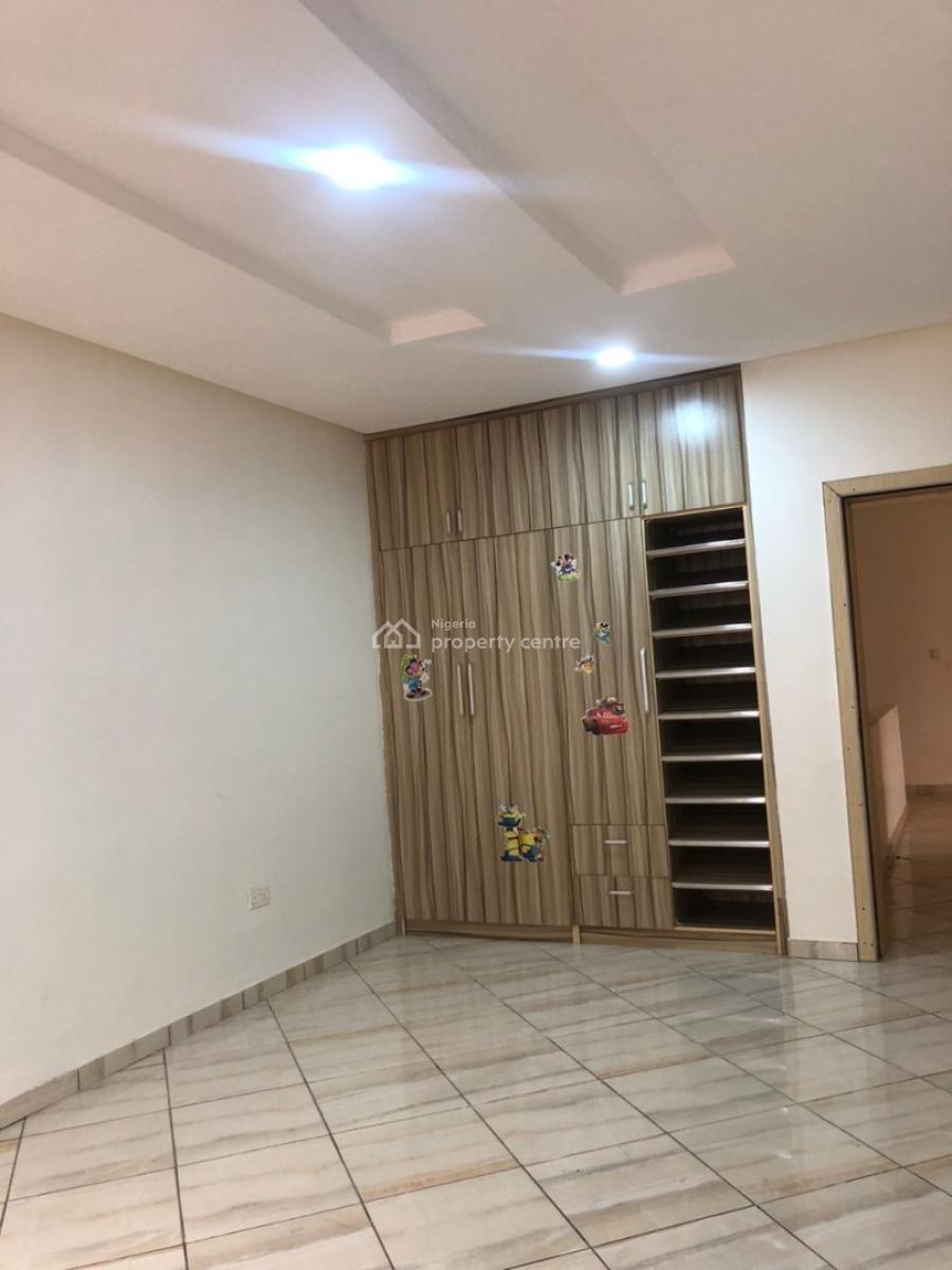 4bedroom Semi Detached and a Bq, Agungi Lekki, Lekki, Lagos, Flat / Apartment for Rent
