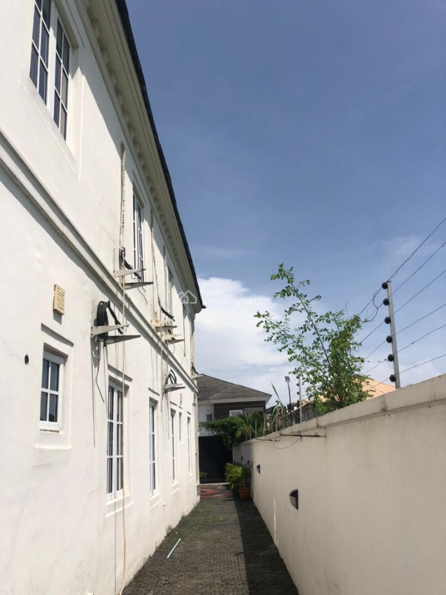 4bedroom Semi Detached and a Bq, Agungi Lekki, Lekki, Lagos, Flat / Apartment for Rent