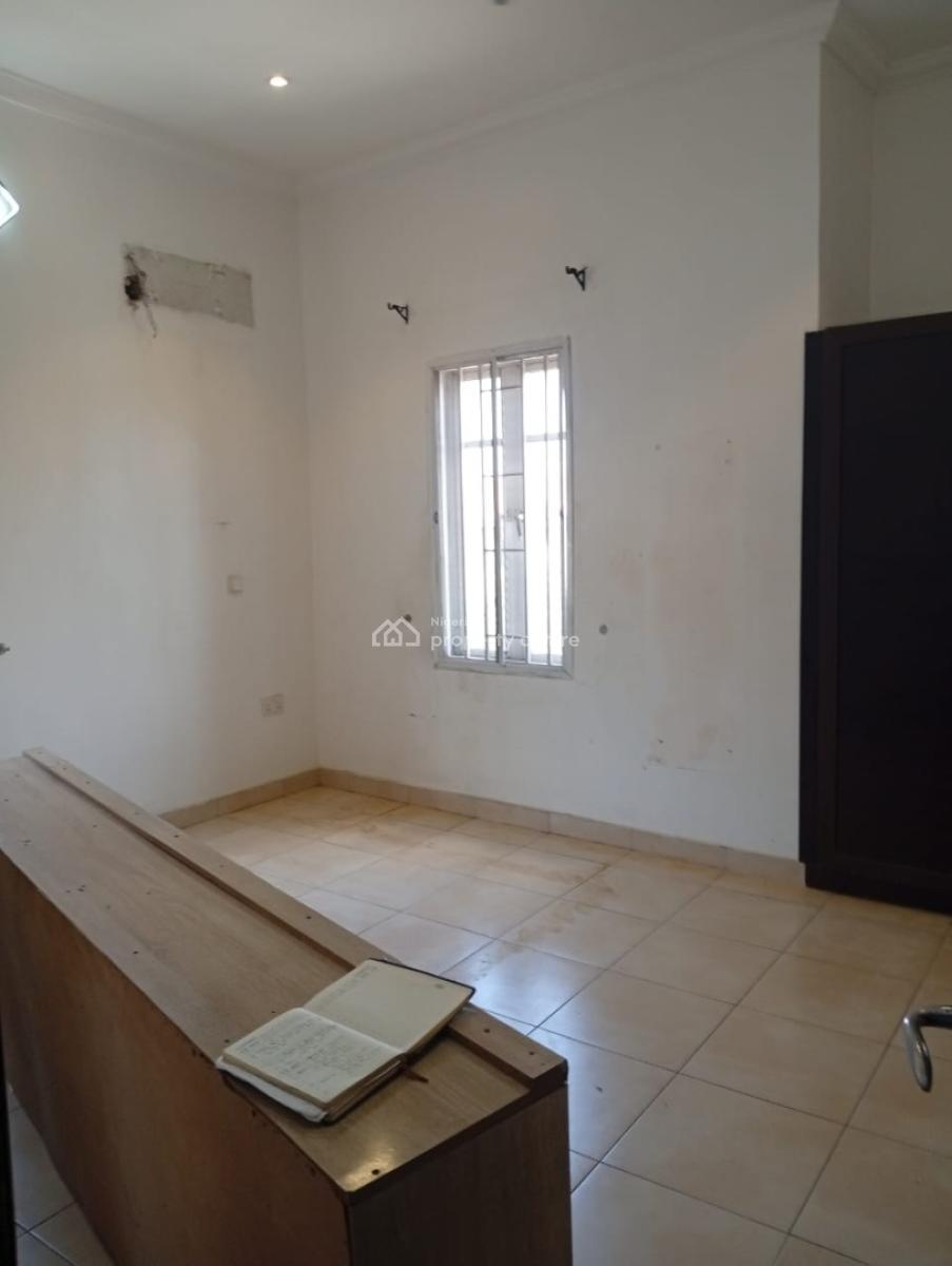 Spacious and Nicely Finished 2 Bedroom Apartment (,upstairs ), Off Rahman Adeboyejo Street, Lekki Phase 1, Lekki, Lagos, Flat / Apartment for Rent