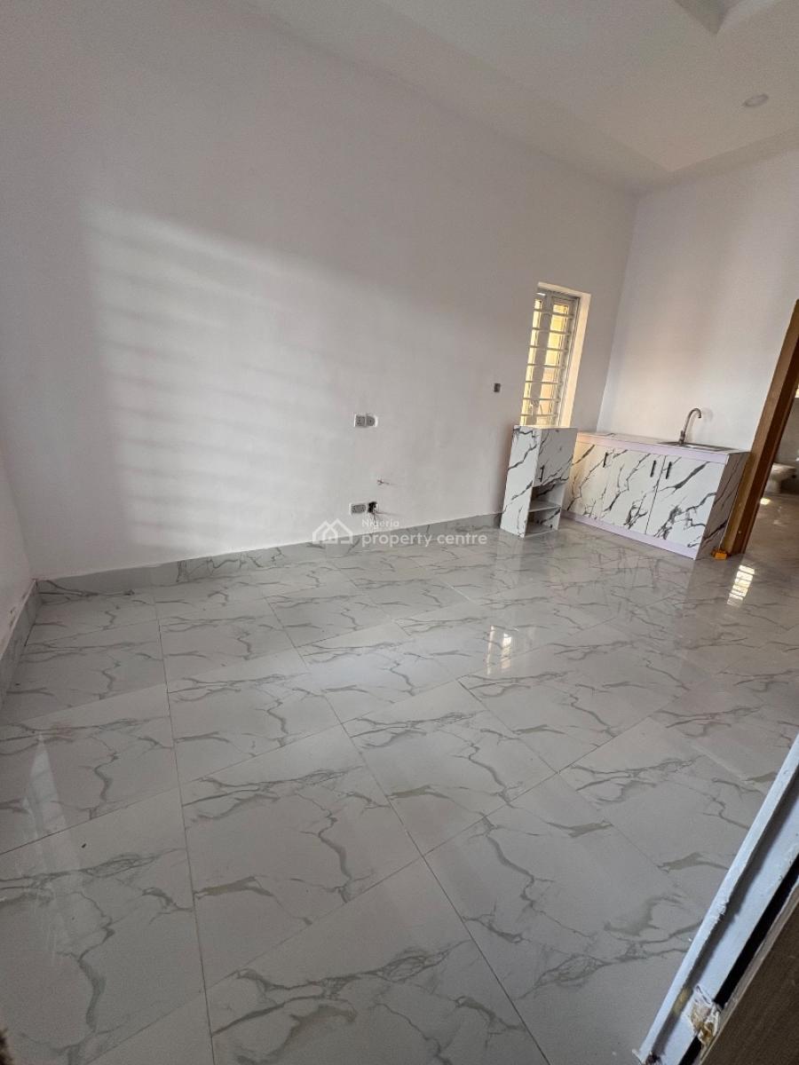 Luxury Spacious Mini Flat Downstairs in a Very Secured Court in Orchid, Before The Roundabout, Orchid, Lekki Phase 2, Lekki, Lagos, Mini Flat (room and Parlour) for Rent