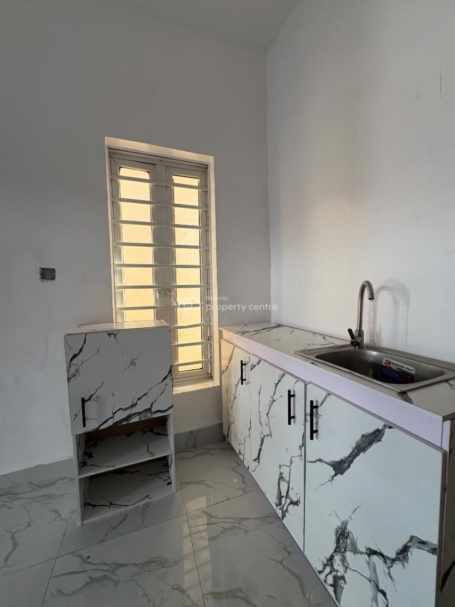 Luxury Spacious Mini Flat Downstairs in a Very Secured Court in Orchid, Before The Roundabout, Orchid, Lekki Phase 2, Lekki, Lagos, Mini Flat (room and Parlour) for Rent