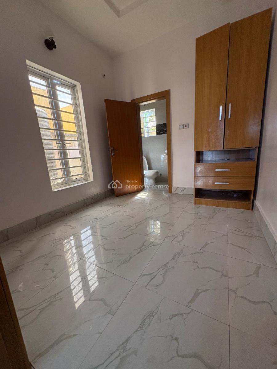 Luxury Spacious Mini Flat Downstairs in a Very Secured Court in Orchid, Before The Roundabout, Orchid, Lekki Phase 2, Lekki, Lagos, Mini Flat (room and Parlour) for Rent