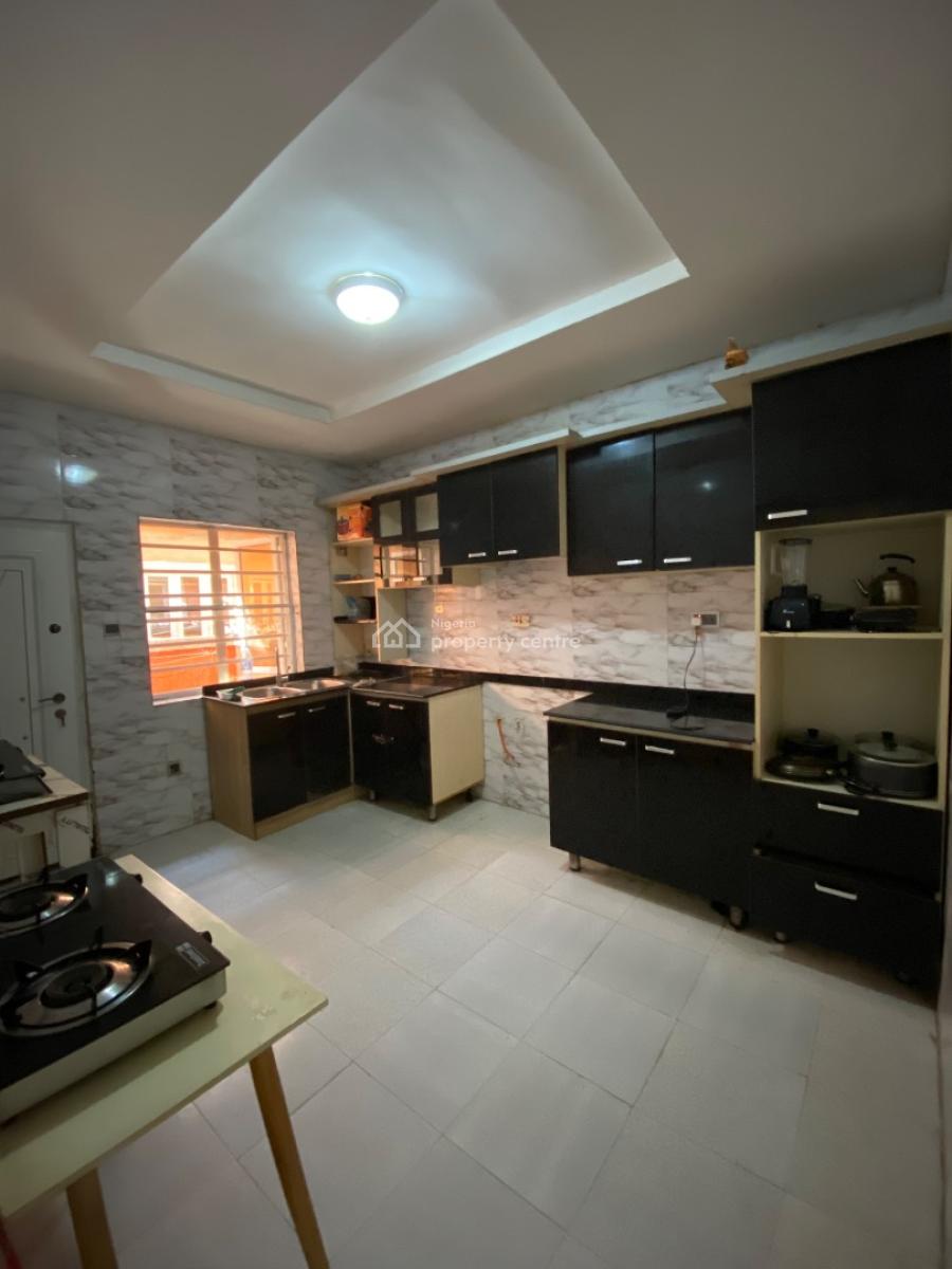Room and Parlor with Shared Kitchen, Orchid Road, Lekki, Lagos, Flat / Apartment for Rent