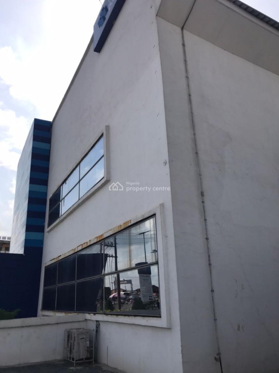 Open Plan Office Space Measuring 27893., Along Ikorodu Road, Kosofe Bus Stop, Lagos, Kosofe, Lagos, Office Space for Rent