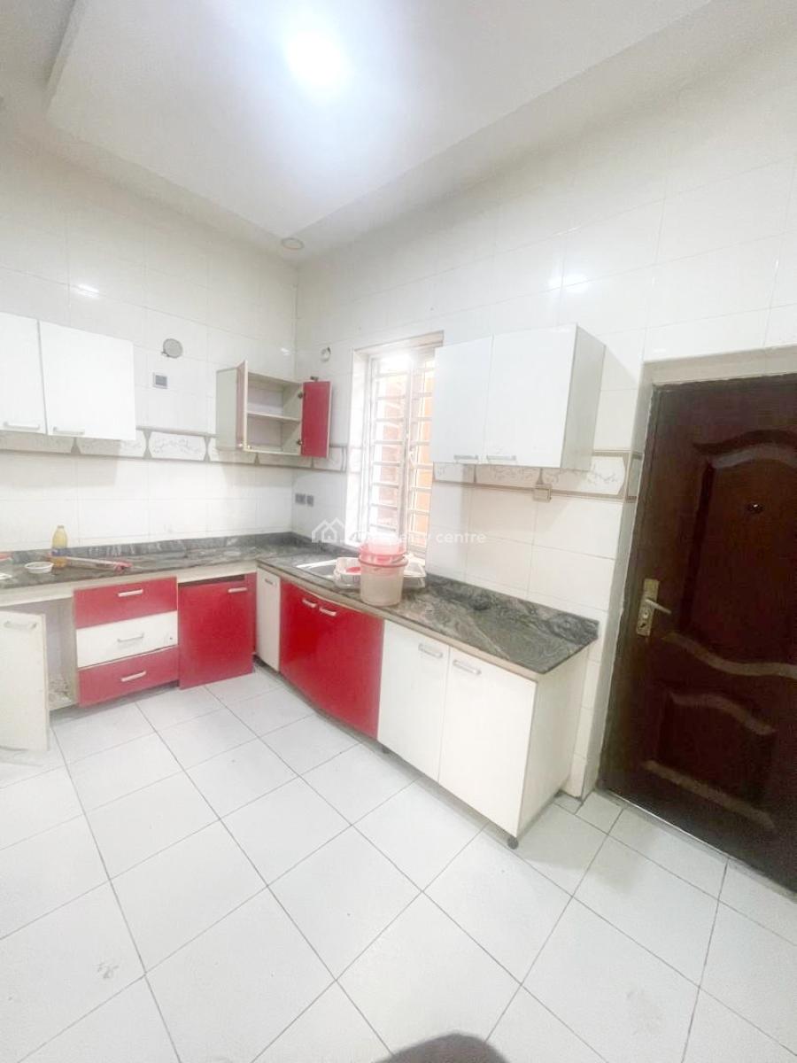 Luxury 2 Bedroom Flat, Olowora, Omole Phase 2, Ikeja, Lagos, Flat / Apartment for Rent