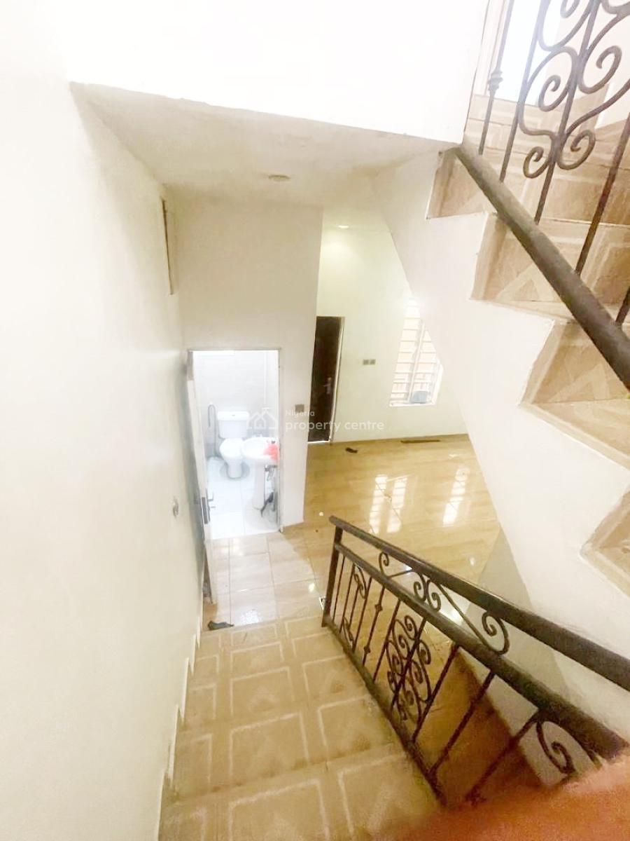 Luxury 2 Bedroom Flat, Olowora, Omole Phase 2, Ikeja, Lagos, Flat / Apartment for Rent