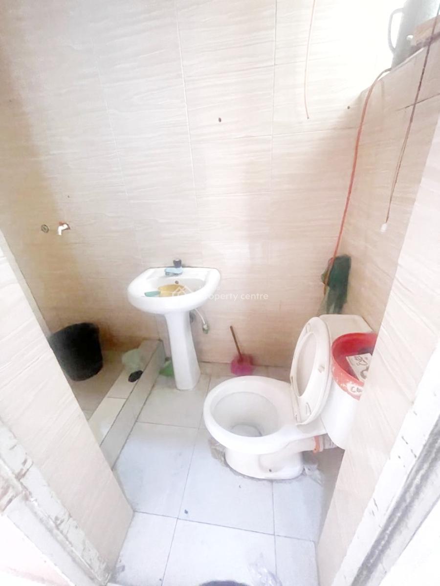 Luxury 2 Bedroom Flat, Olowora, Omole Phase 2, Ikeja, Lagos, Flat / Apartment for Rent