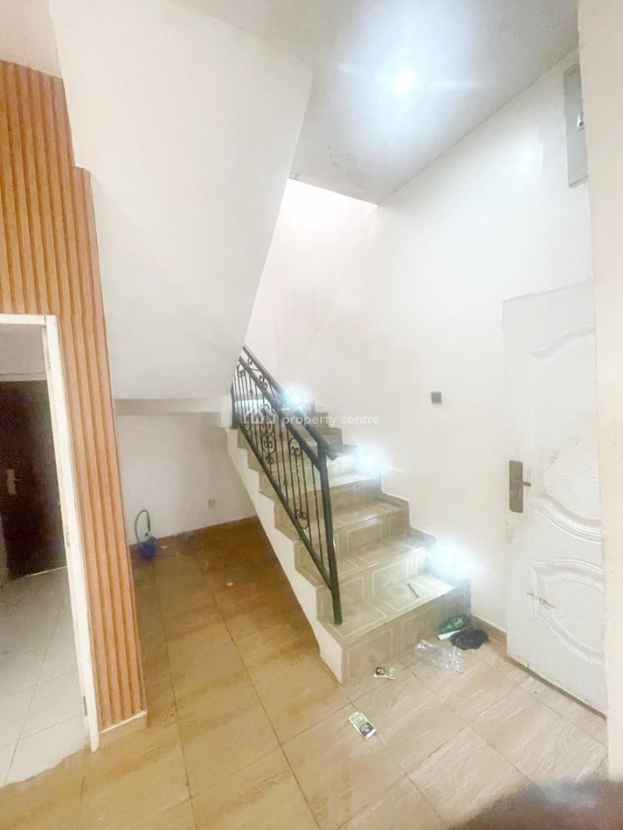 Luxury 2 Bedroom Flat, Olowora, Omole Phase 2, Ikeja, Lagos, Flat / Apartment for Rent
