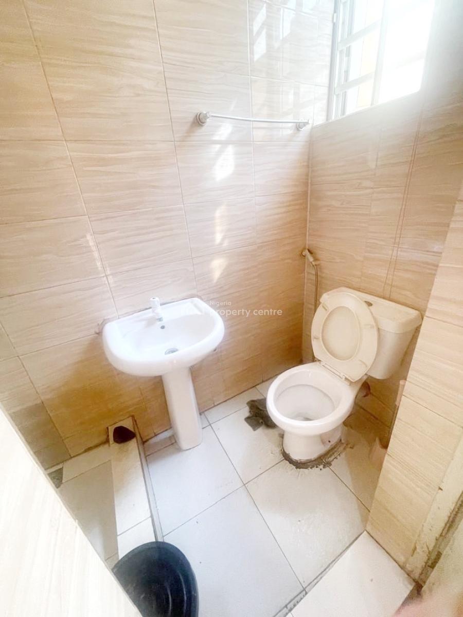 Luxury 2 Bedroom Flat, Olowora, Omole Phase 2, Ikeja, Lagos, Flat / Apartment for Rent