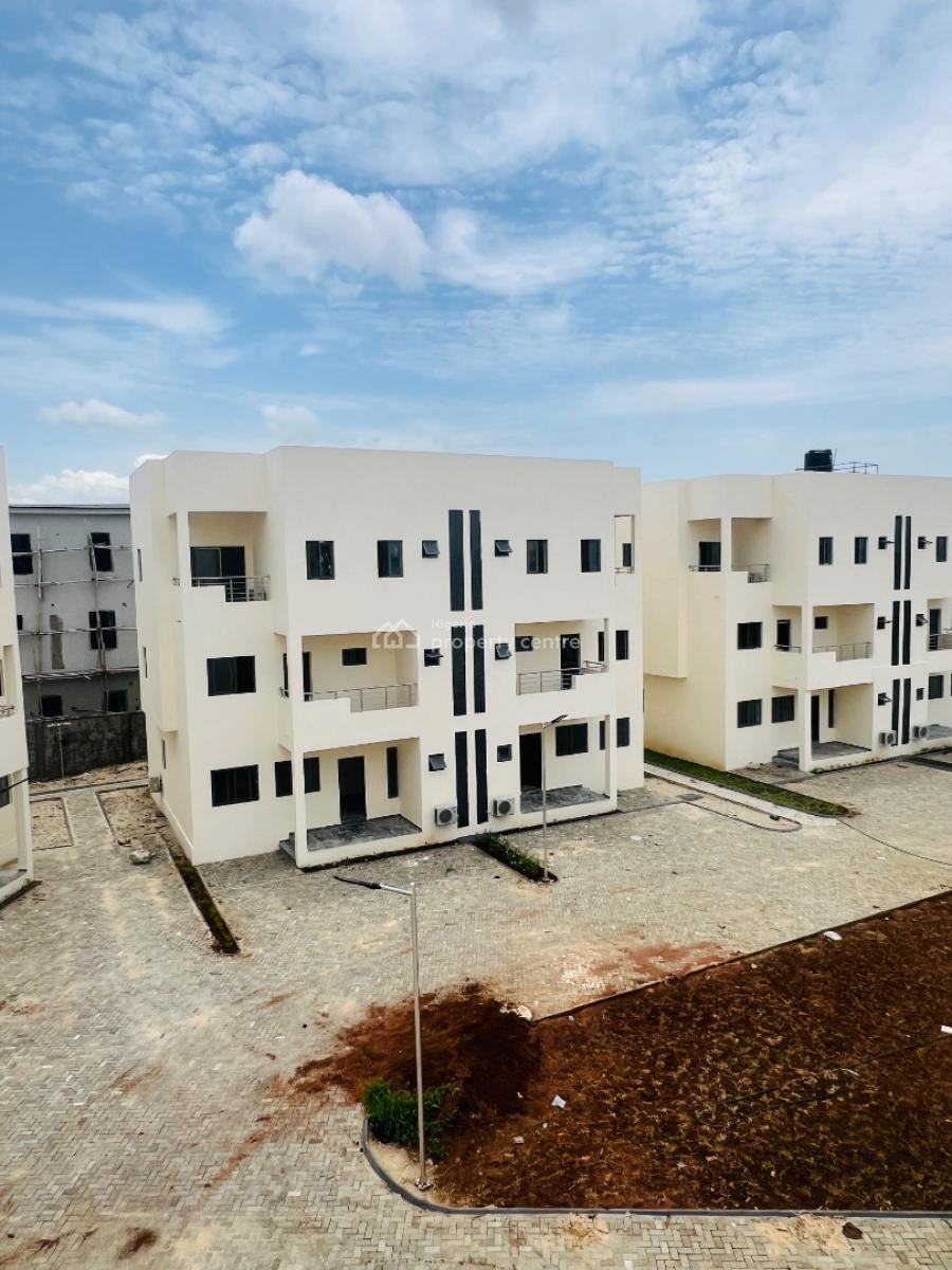 4 Bedrooms Duplex with Fitted Acs, Osapa, Lekki, Lagos, Semi-detached Duplex for Rent