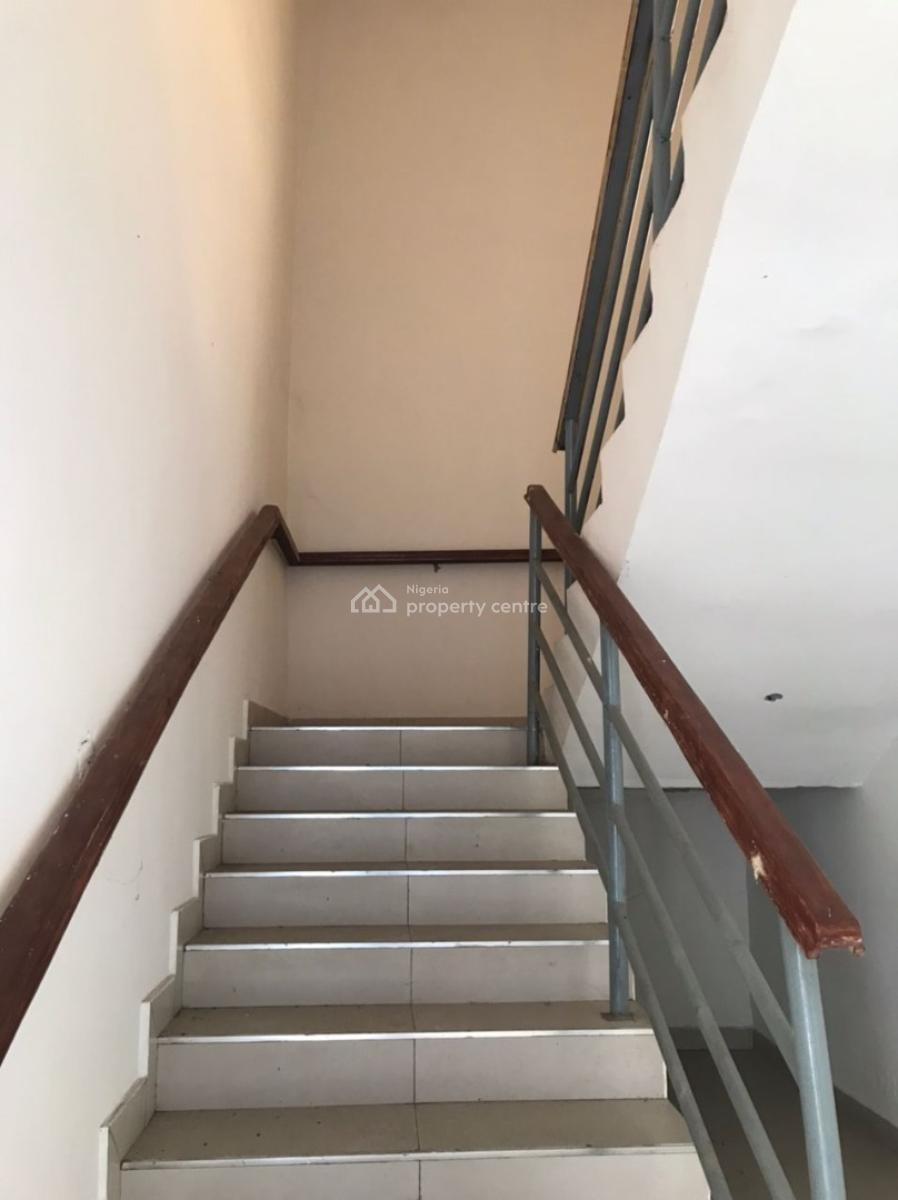 278.93sqm Office Space, Ikorodu Road, Ketu, Lagos, Office Space for Rent