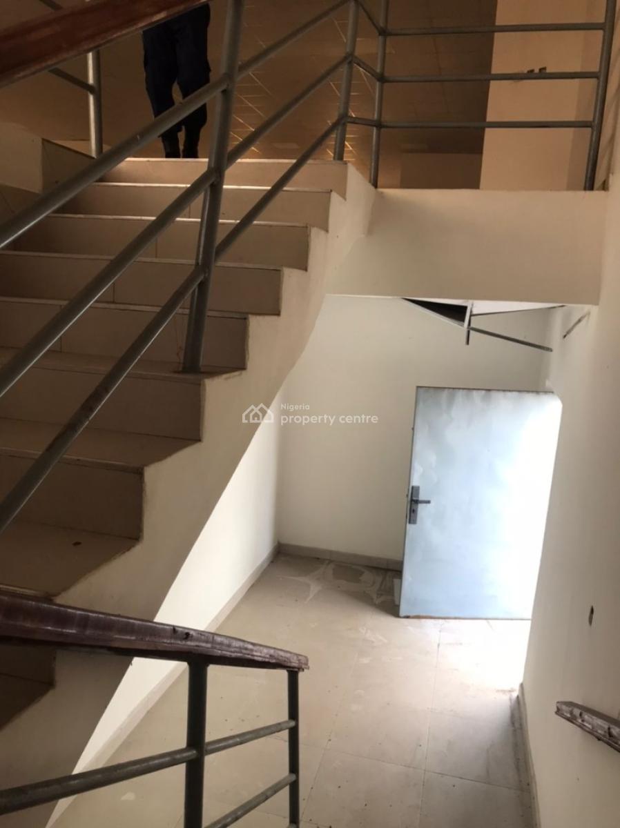 278.93sqm Office Space, Ikorodu Road, Ketu, Lagos, Office Space for Rent