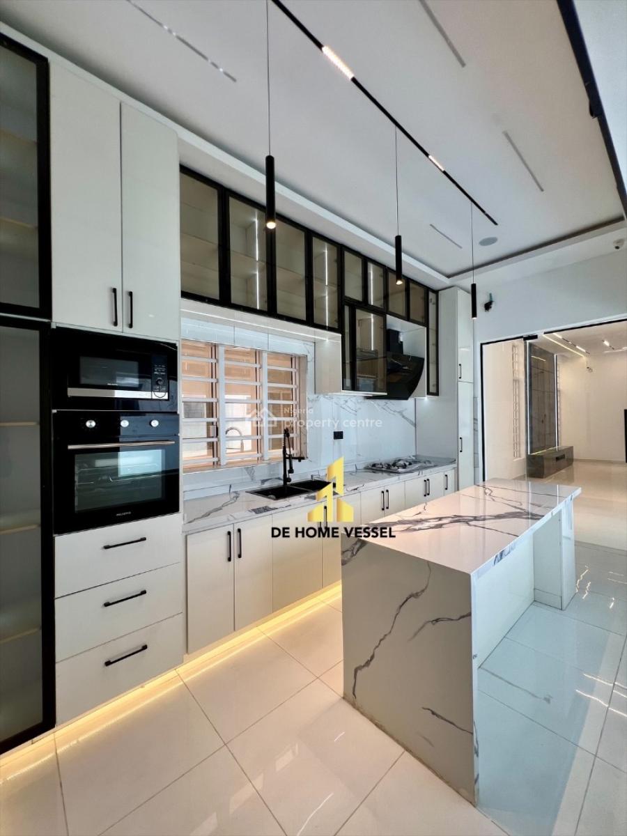 Luxury 5 Bedrooms Detached Home with Pool and Bq, Ologolo, Lekki, Lagos, Detached Duplex for Sale