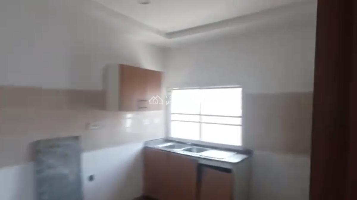 Luxury Spacious 3bedroom En-suite Flat, Tarred Road, By Turkish Hospital, Idu Industrial, Abuja, Block of Flats for Sale