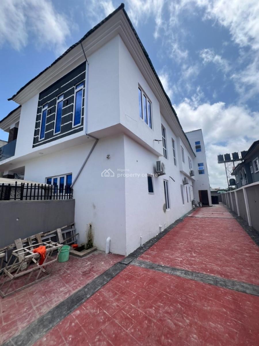 Spacious 2 Bedroom Apartment, Ilaje, Ajah, Lagos, Flat / Apartment for Rent