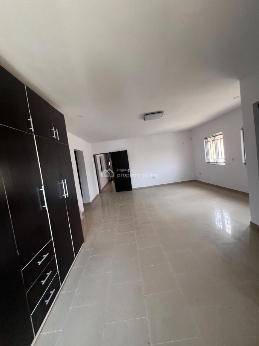 Very Spacious 4-bedroom Semi-detached Duplex with a Large Bq, Alpha Bay Estate , Off Alpha Beach Road, Lekki Phase 1, Lekki, Lagos, Semi-detached Duplex for Rent