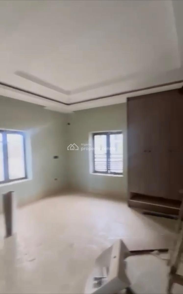 Super Spacious 3bedroom En-suite Flat, in an Estate, Karmo, Abuja, Block of Flats for Sale