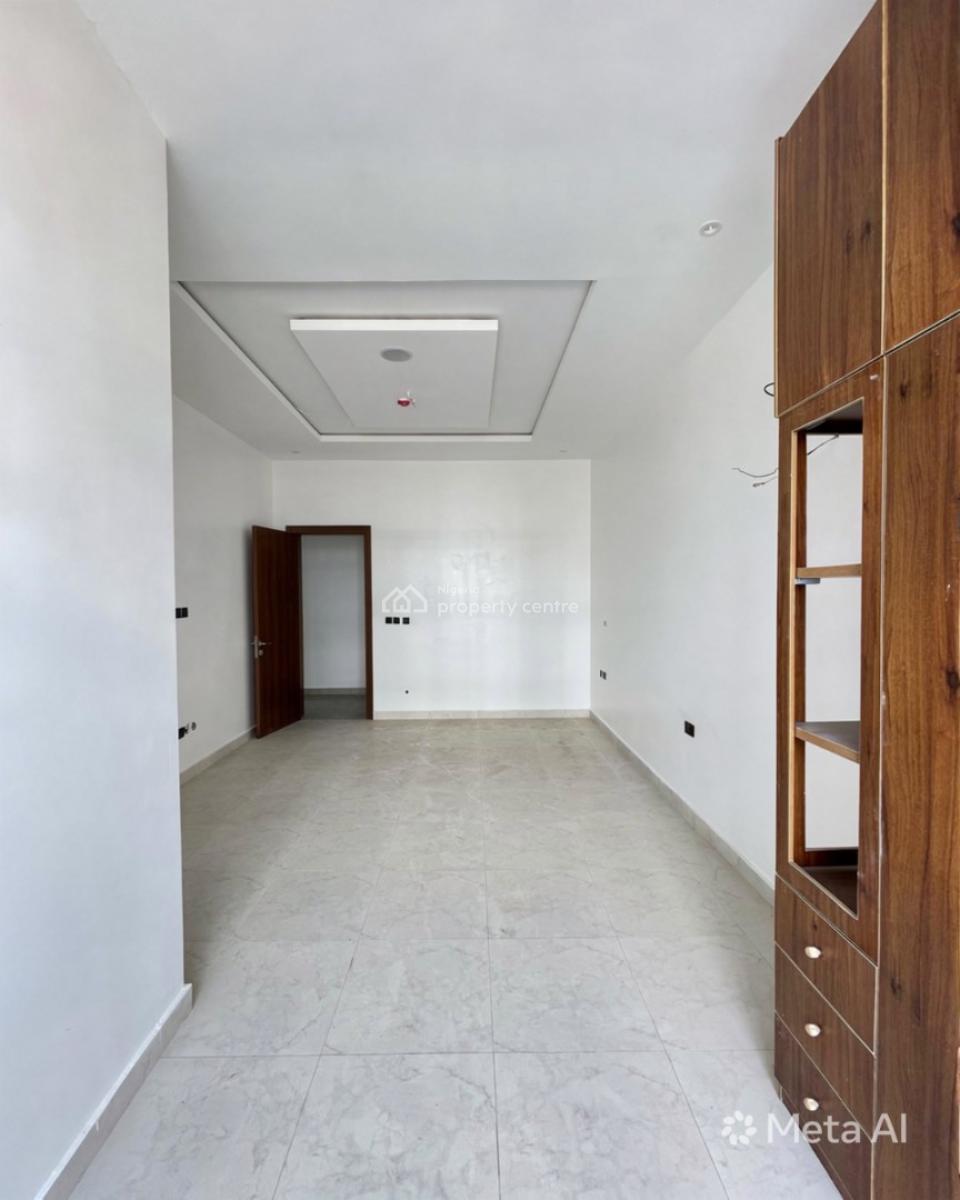 2 Bedroom Apartment, Lekki Phase 1, Lekki, Lagos, Block of Flats for Sale
