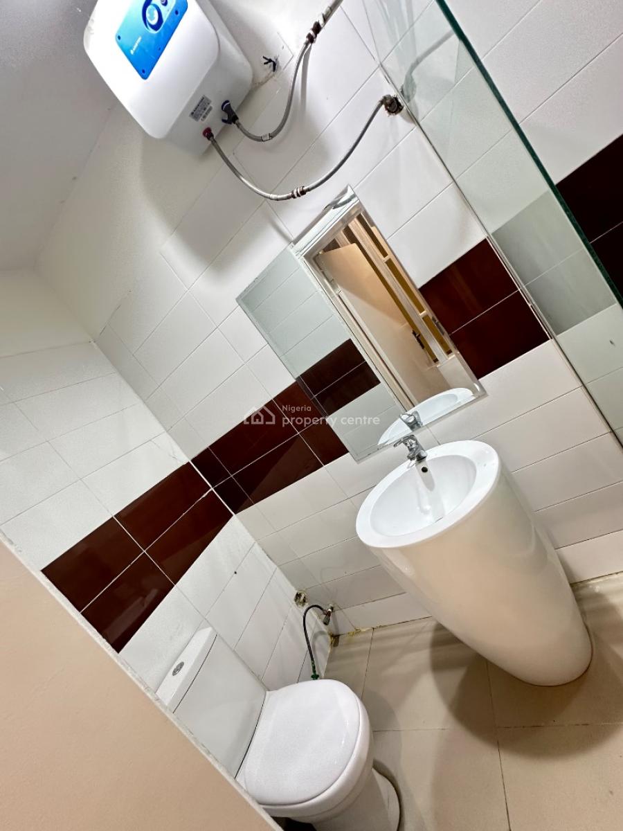 Standard and Serviced 2 Bedroom Apartment, 13 Amaechi Onuoha Crescent,edgewaters Estate, Lekki Phase 1, Lekki, Lagos, Flat / Apartment for Rent