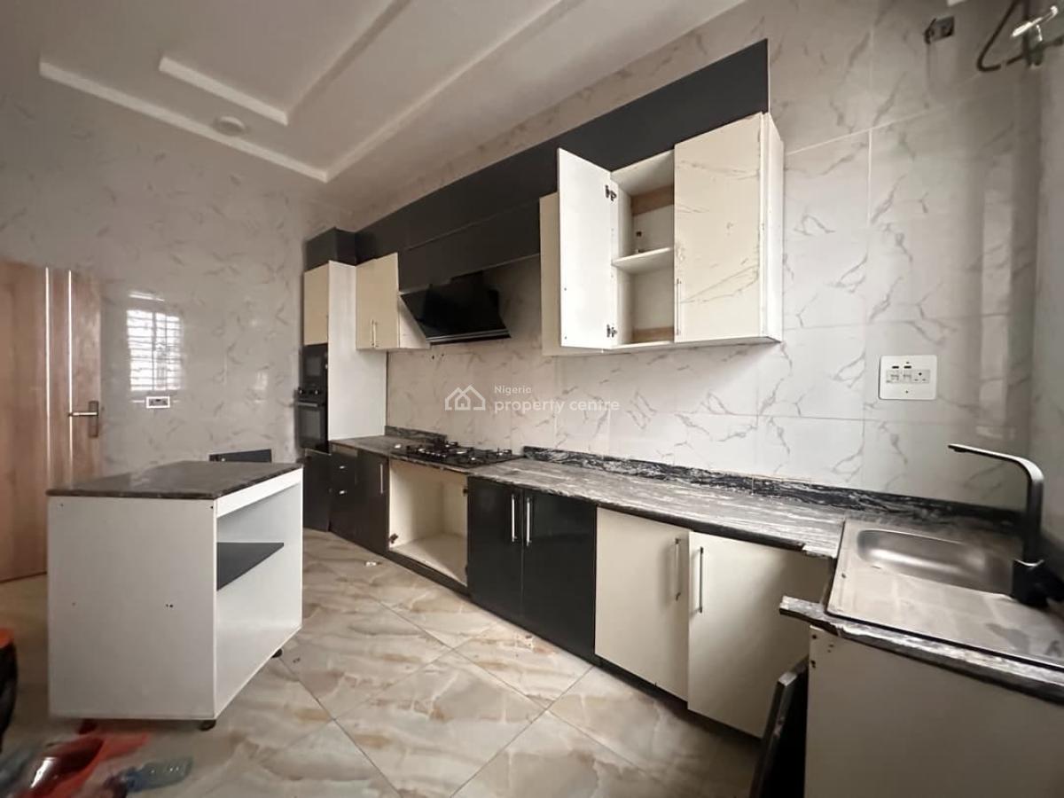 4 Bedroom Terrace Duplex in a Secured Estate, Ikota, Lekki, Lagos, Terraced Duplex for Rent