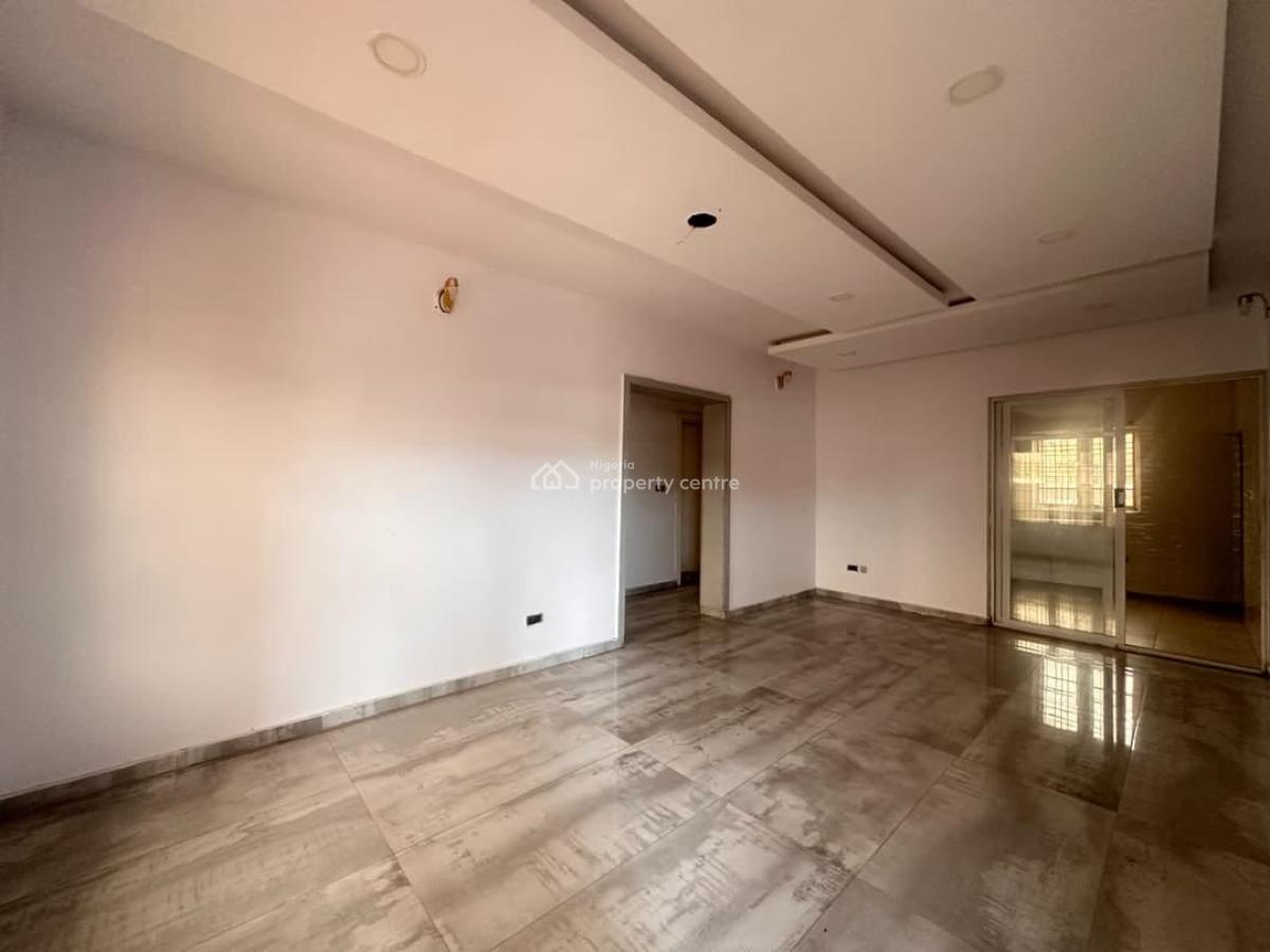Spacious 2 Bedroom Apartment in an Estare, Orchid Road, Lekki, Lagos, Flat / Apartment for Rent