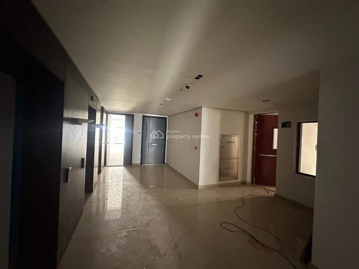 Luxury Service 3 Bedroom Apartment with Bq 24h Light Pool & Gym, Lekki Phase 1, Lekki, Lagos, Flat / Apartment for Rent