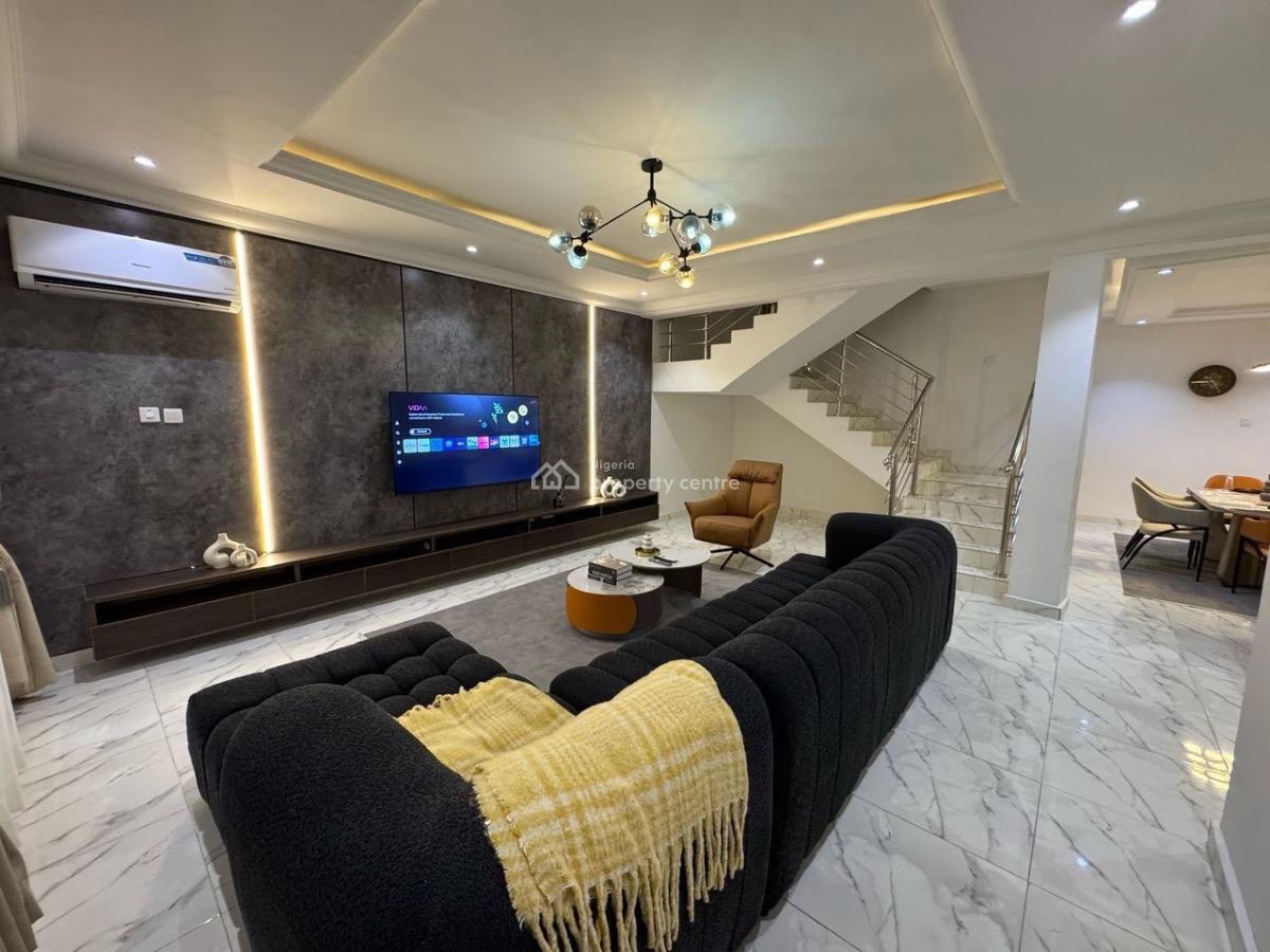 Standard Three Bedroom Duplex Apartment with Swimming Pool & Gym, Agboola Court, Jakande, Lekki, Lagos, Flat / Apartment Short Let