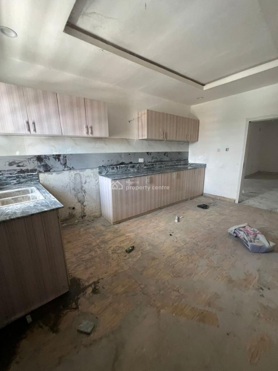 2 Bedroom Apartment, Ilaje, Ajah, Lagos, Flat / Apartment for Rent