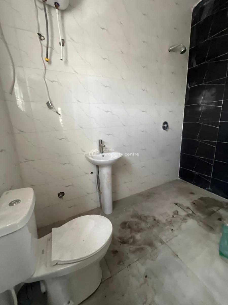 2 Bedroom Apartment, Ilaje, Ajah, Lagos, Flat / Apartment for Rent