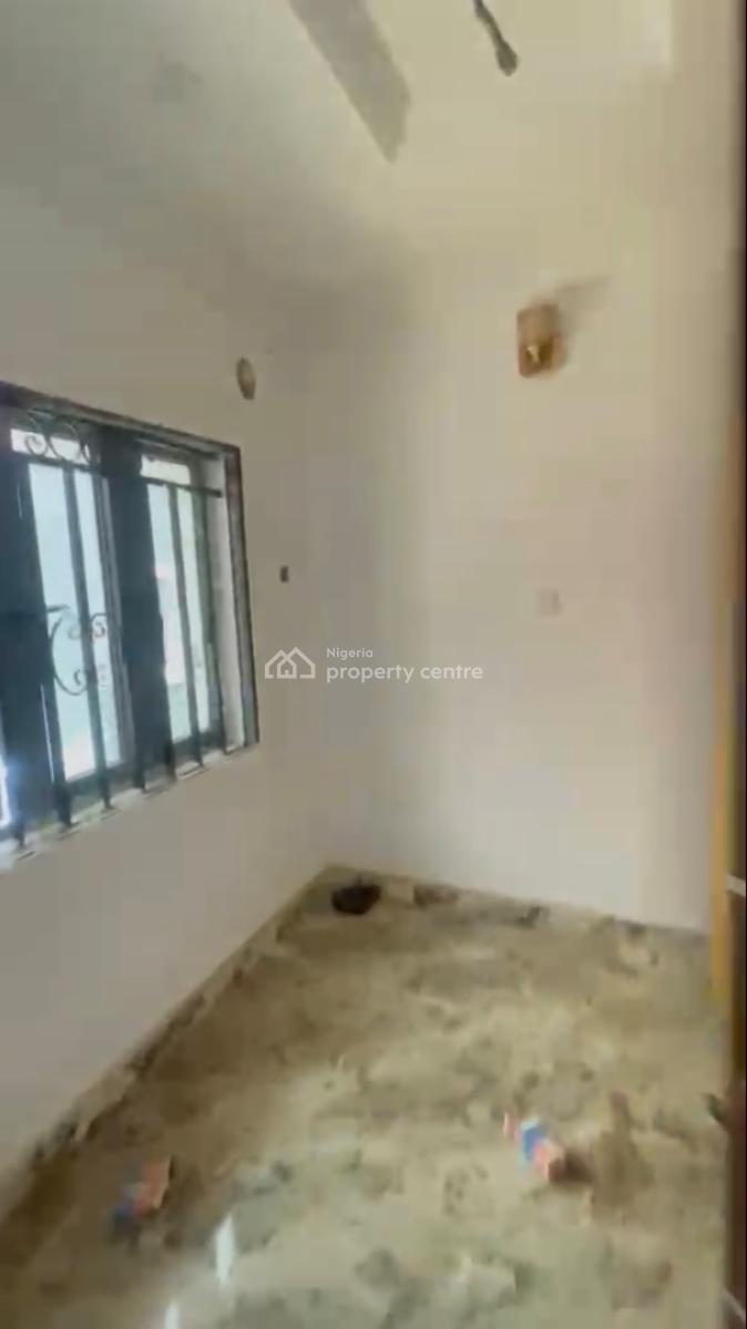 Newly Renovated Mini Flat, Off Estate Road, Alapere, Ketu, Lagos, Flat / Apartment for Rent