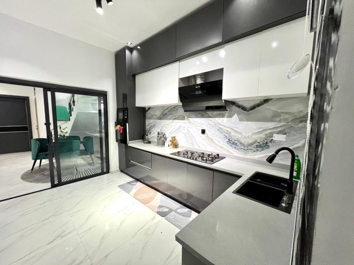 Luxury 4 Bedroom Terrace Duplex with Snooker and Ps5, Rooms Ensuite, Chef and Housekeeper & Car Hire on Demand, Comfortable, Ikota, Lekki, Lagos, House Short Let
