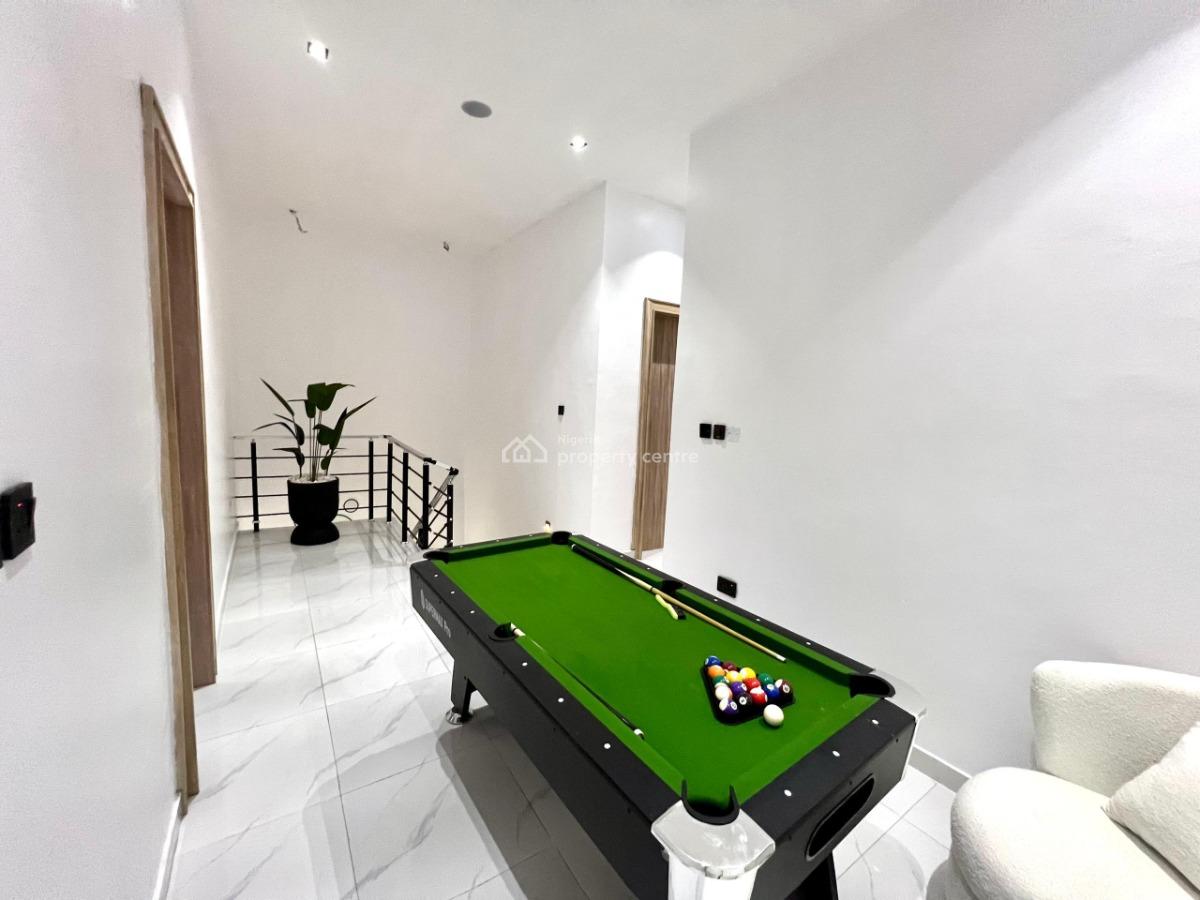 Luxury 4 Bedroom Terrace Duplex with Snooker and Ps5, Rooms Ensuite, Chef and Housekeeper & Car Hire on Demand, Comfortable, Ikota, Lekki, Lagos, House Short Let