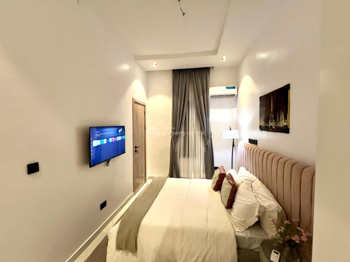 Luxury 4 Bedroom Terrace Duplex with Snooker and Ps5, Rooms Ensuite, Chef and Housekeeper & Car Hire on Demand, Comfortable, Ikota, Lekki, Lagos, House Short Let
