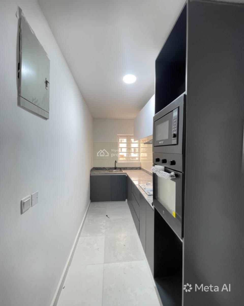 2 Bedroom Apartment, Lekki Phase 1, Lekki, Lagos, Block of Flats for Sale