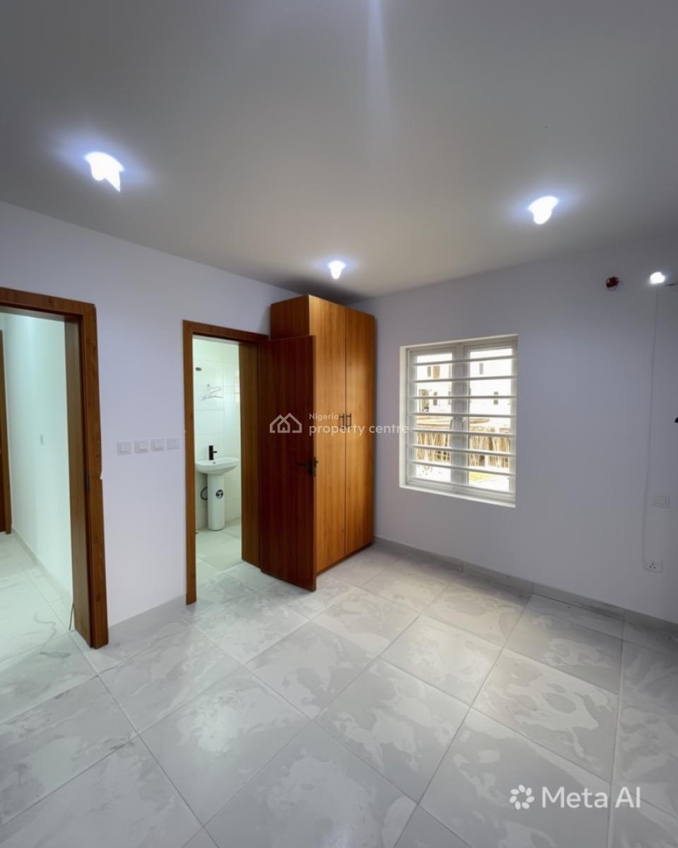 2 Bedroom Apartment, Lekki Phase 1, Lekki, Lagos, Block of Flats for Sale