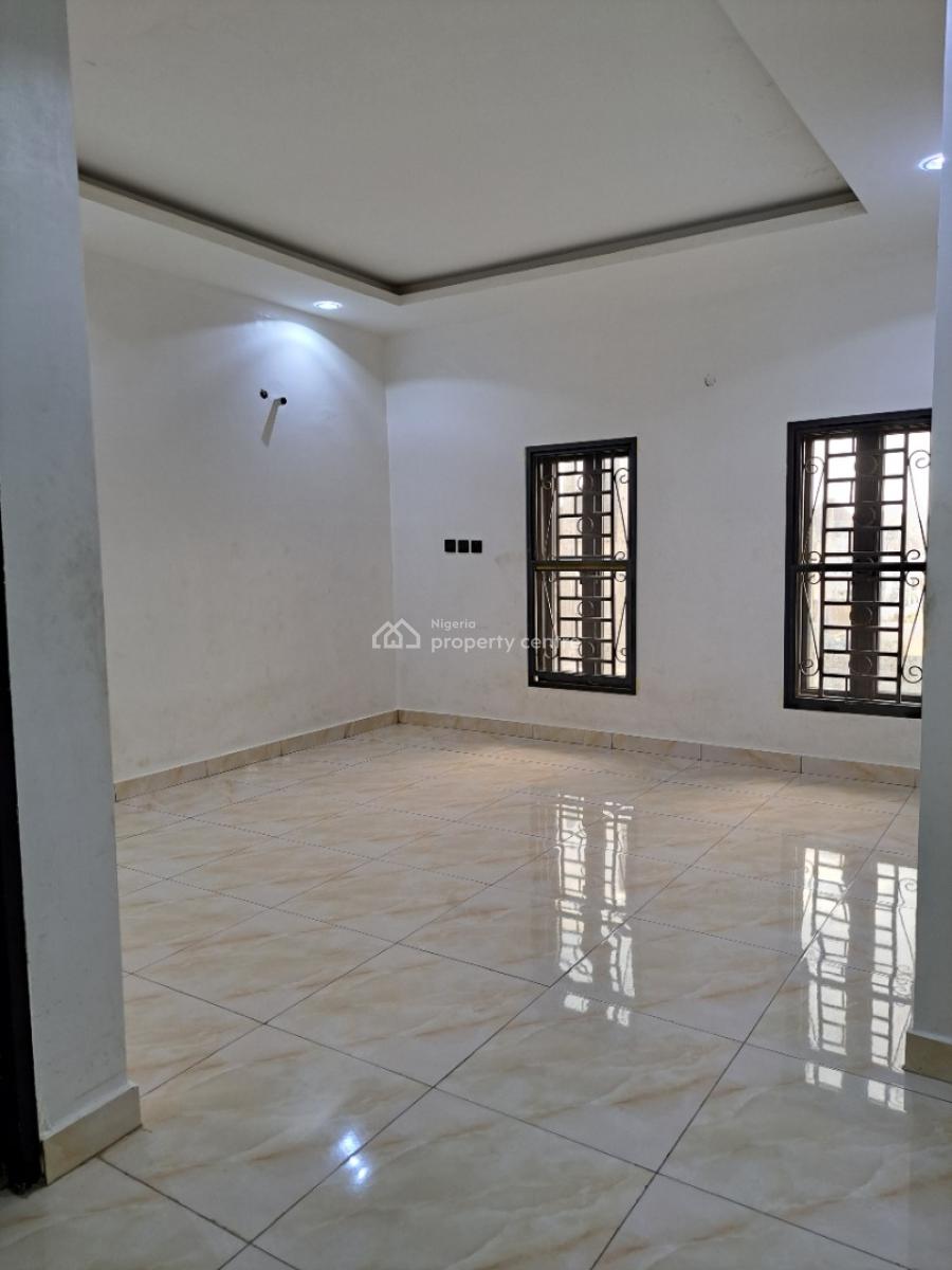 Beautifully Finished and Very Spacious 3 Bedroom Flat for Grab, Lugbe Airport Road, After Dunamis Glory Dome, Sabon Lugbe, Lugbe District, Abuja, Flat / Apartment for Sale