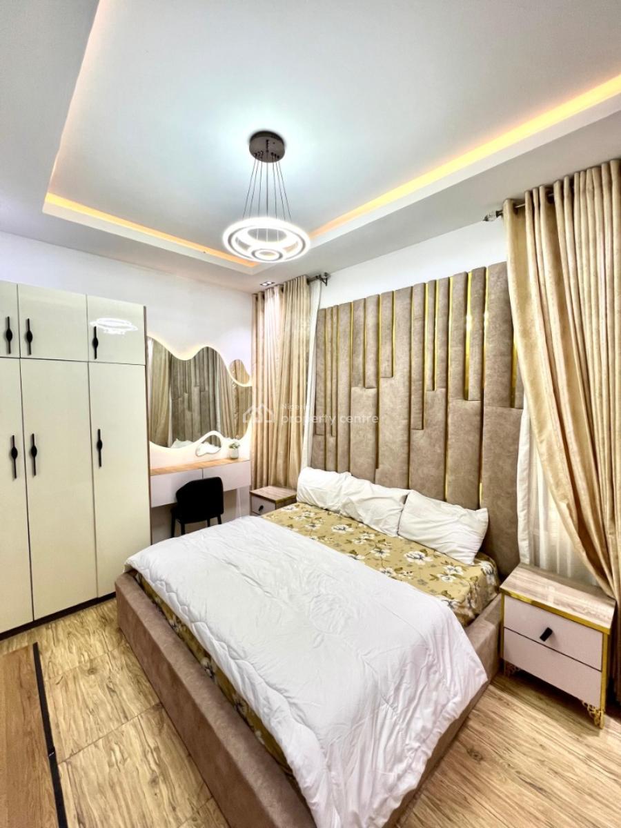 Luxury 4bedroom Semidetached Duplex with Private Parking & Ps5, Ensuite Rooms, 24/7 Power, 2living Rooms, Comfortable and Secure, Lekki, Lagos, House Short Let