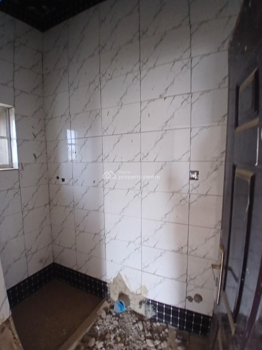 Newly Built 2 Bedroom in an Estate,rooms En Suite, Apo Primary, Apo, Abuja, Flat / Apartment for Sale