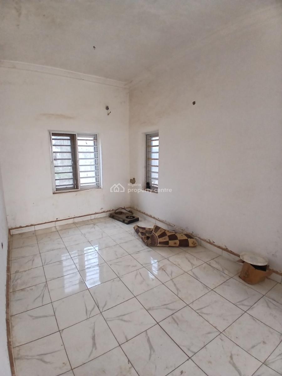Newly Built 2 Bedroom in an Estate,rooms En Suite, Apo Primary, Apo, Abuja, Flat / Apartment for Sale