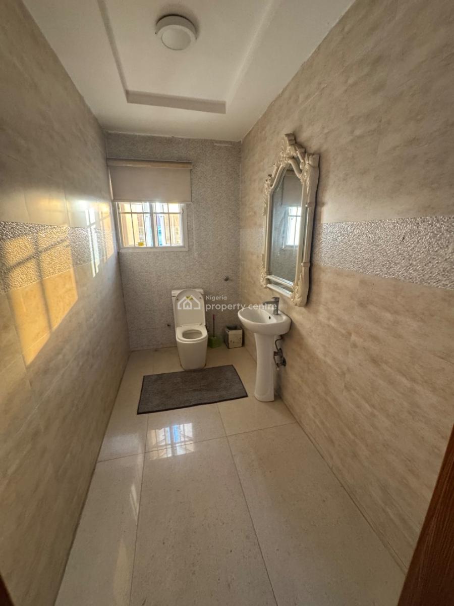 a Serviced and Furnished 3 Bedroom Flat with Bq in Lekki 1, Lekki Phase 1 of Admiralty Way., Lekki Phase 1, Lekki, Lagos, Flat / Apartment for Rent