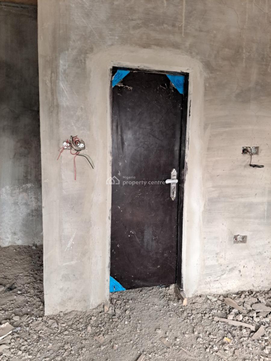 Beautifully Finished and Very Spacious 3 Bedroom Flat in a Nice Estate, Lugbe Airport Road, After Dunamis Glory Dome, Sabon Lugbe, Lugbe District, Abuja, Flat / Apartment for Sale