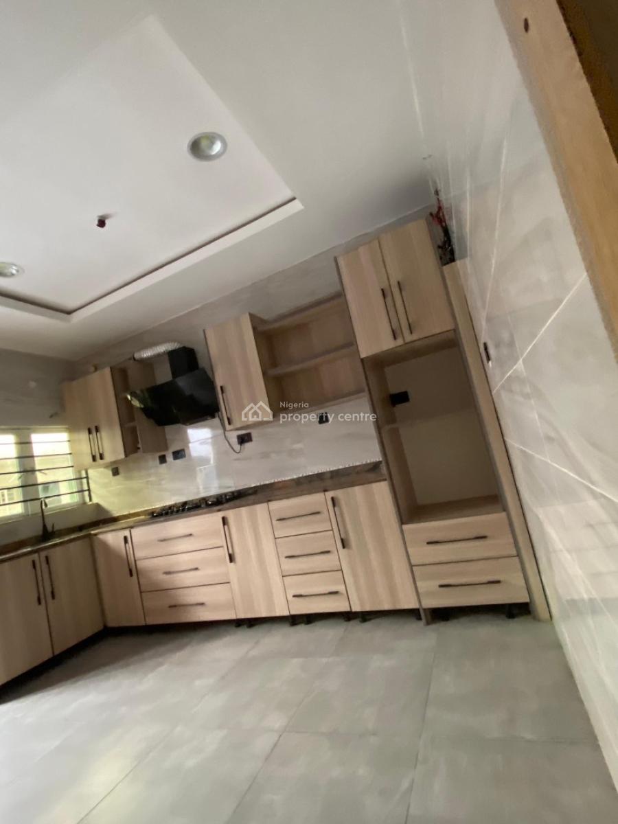 a Serviced 3 Bedroom Terrace in Ikate Elegushi, Ikate Elegushi By The Coastal Road., Ikate Elegushi, Lekki, Lagos, Terraced Duplex for Rent