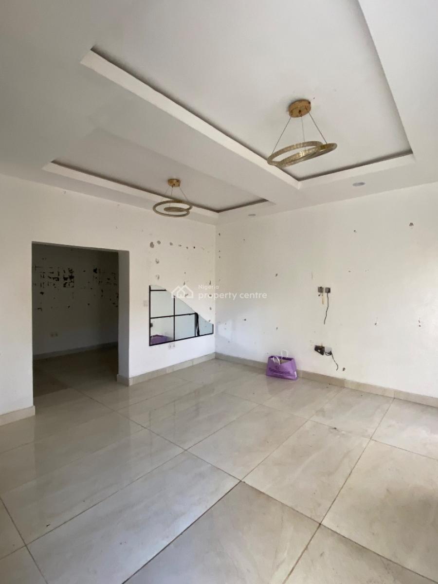 Luxury Clean 2 Bedroom Flat Upstairs( with Balcony ), Orchid Road ,, Upstairs and Has Balcony, Lekki, Lagos, Flat / Apartment for Rent