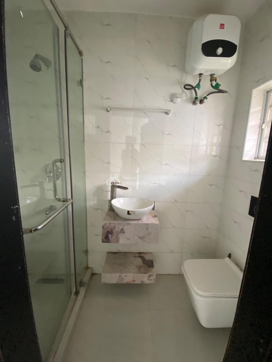 Luxury Clean 2 Bedroom Flat Upstairs( with Balcony ), Orchid Road ,, Upstairs and Has Balcony, Lekki, Lagos, Flat / Apartment for Rent