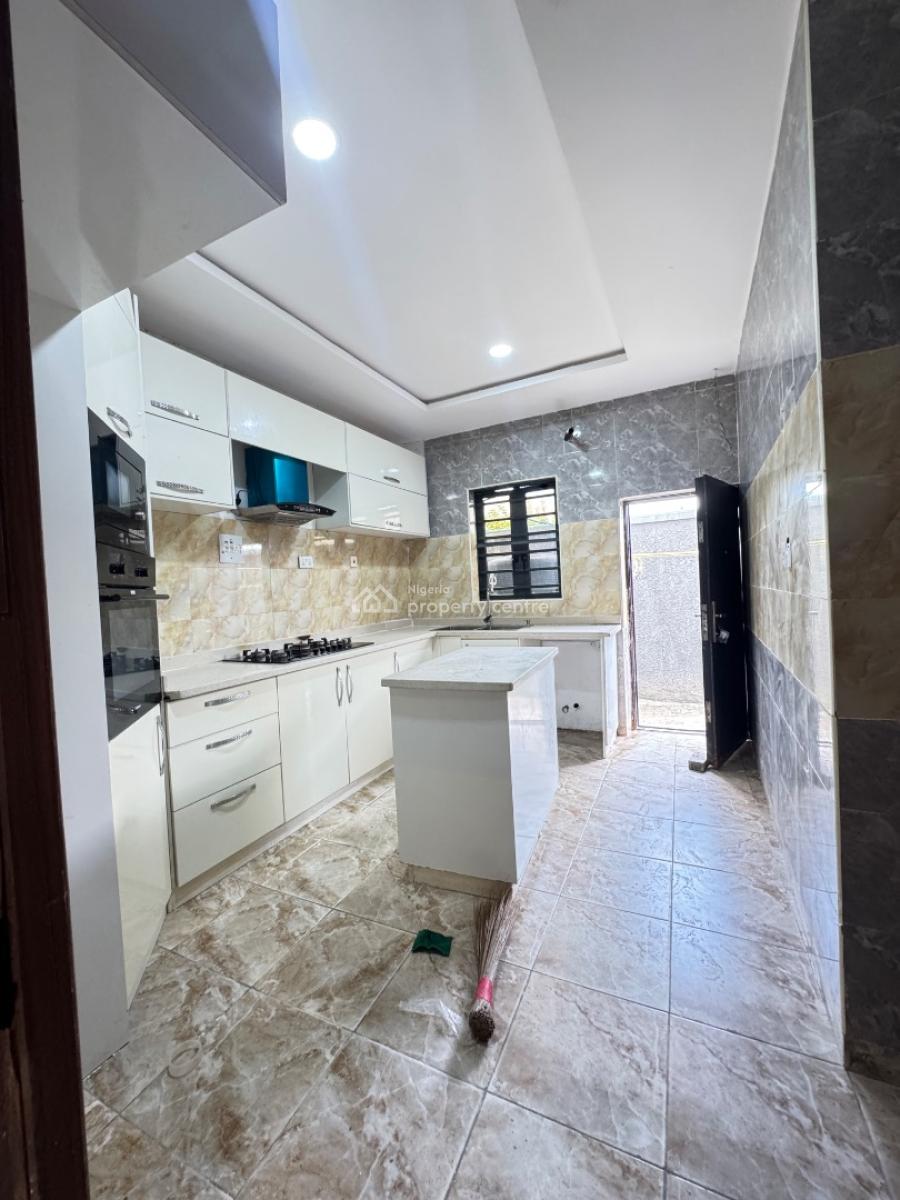 4 Bedroom Duplex  with 15kv Inverter and 12 Solar Panels &pool Gym, Orchid Road Lekki, Lekki, Lagos, Terraced Duplex for Rent