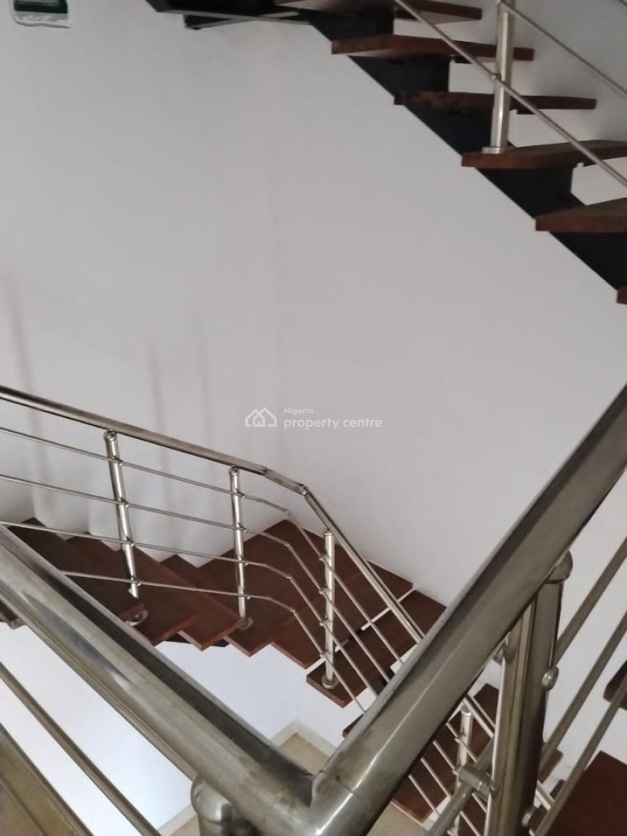 Four Bedroom Terrace, Lekki Phase 1, Lekki, Lagos, Terraced Duplex for Rent