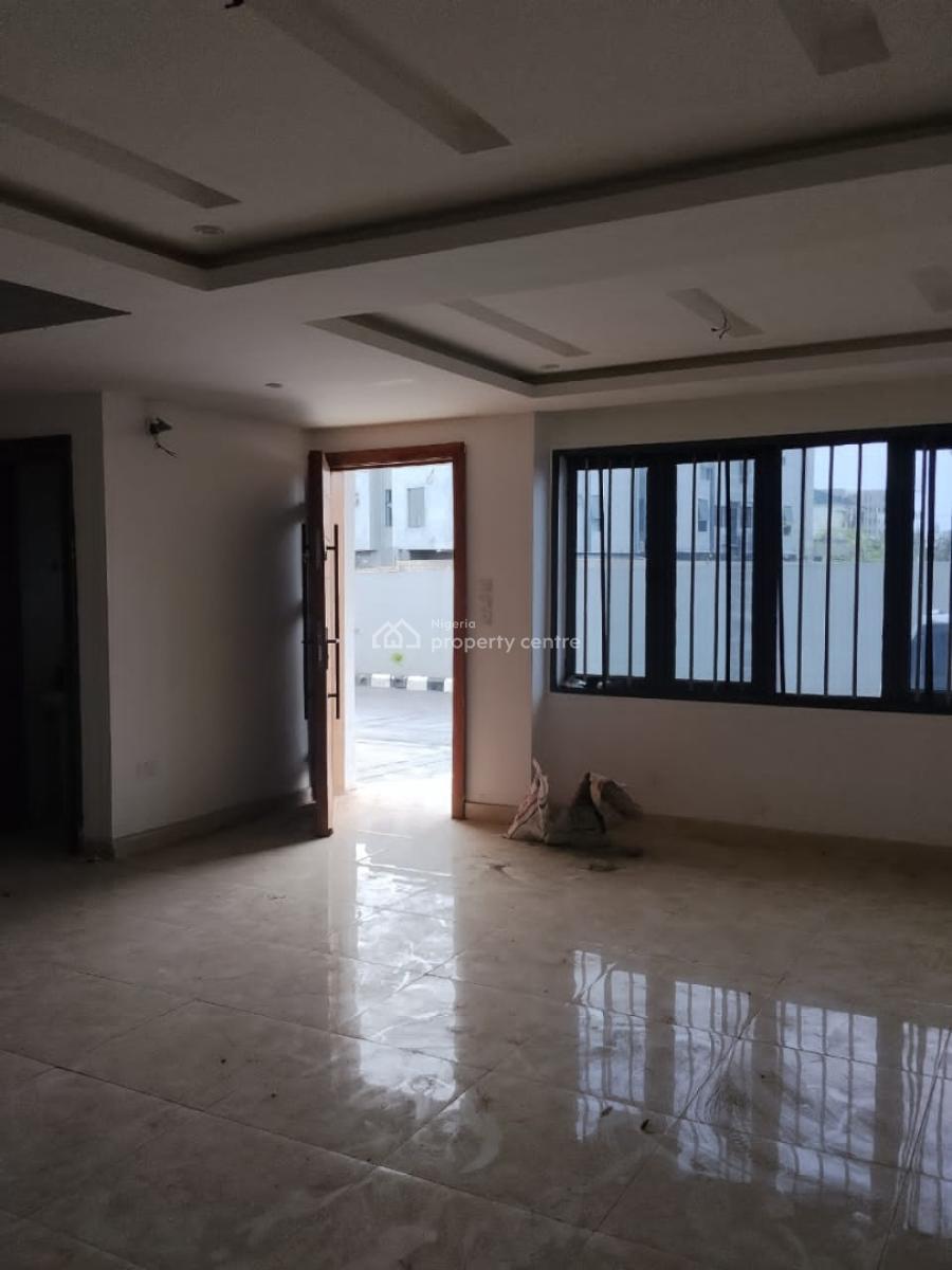 Four Bedroom Terrace, Lekki Phase 1, Lekki, Lagos, Terraced Duplex for Rent