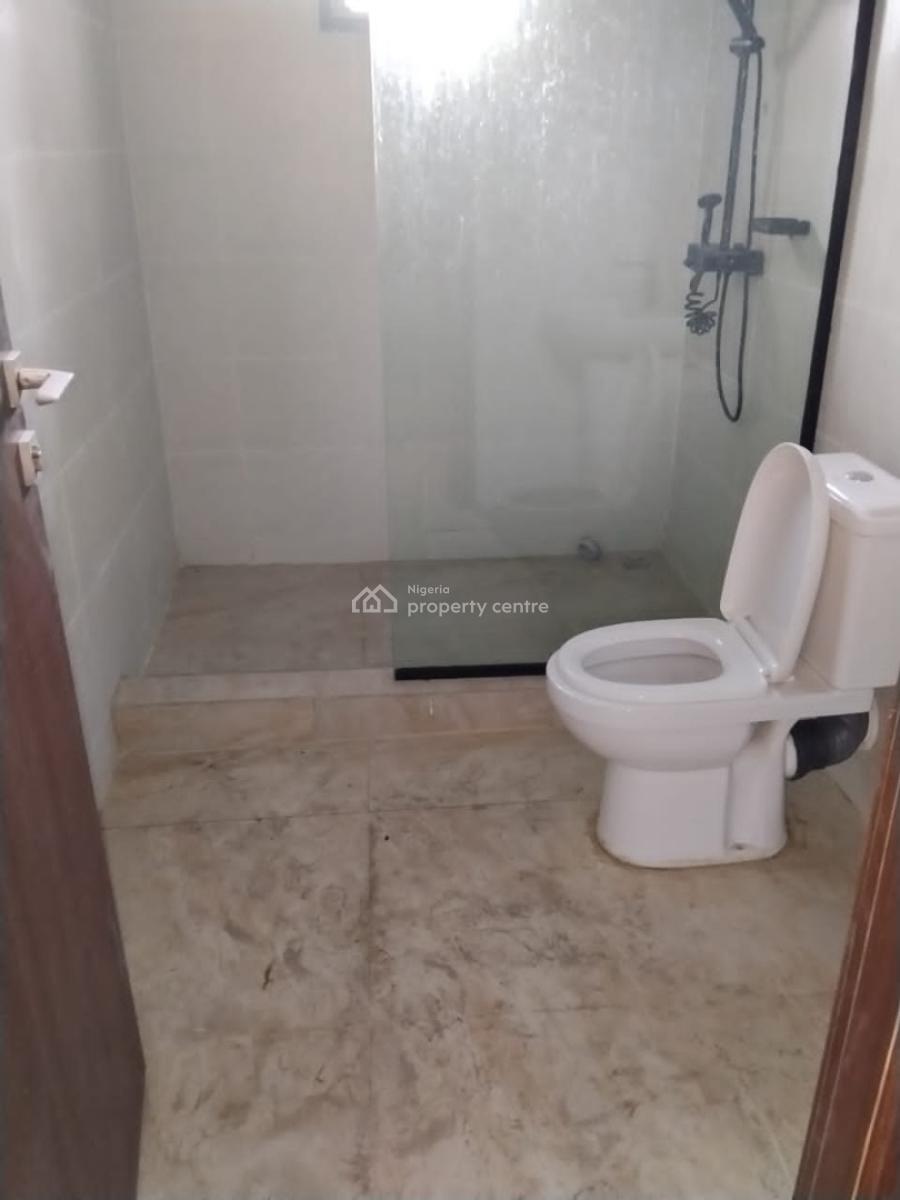 Four Bedroom Terrace, Lekki Phase 1, Lekki, Lagos, Terraced Duplex for Rent