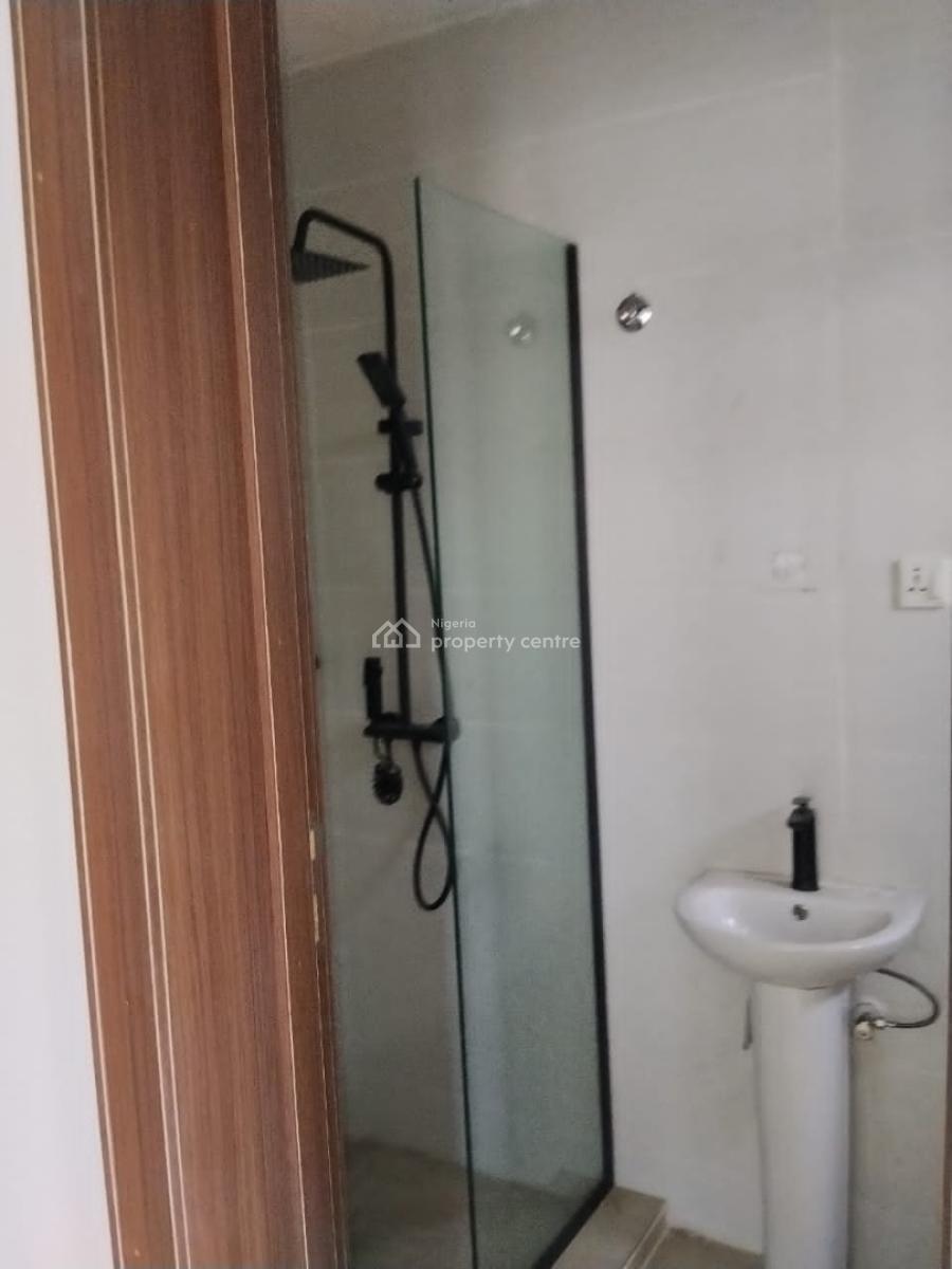Four Bedroom Terrace, Lekki Phase 1, Lekki, Lagos, Terraced Duplex for Rent